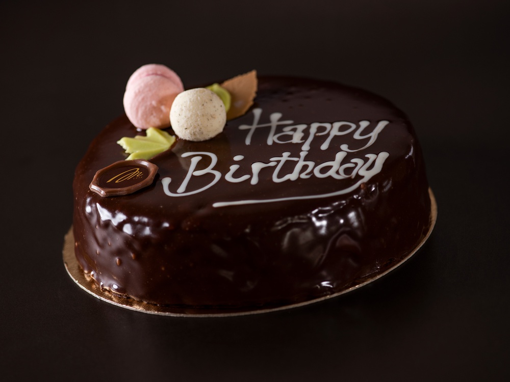 MONNIER Dress your cake Geburtstag